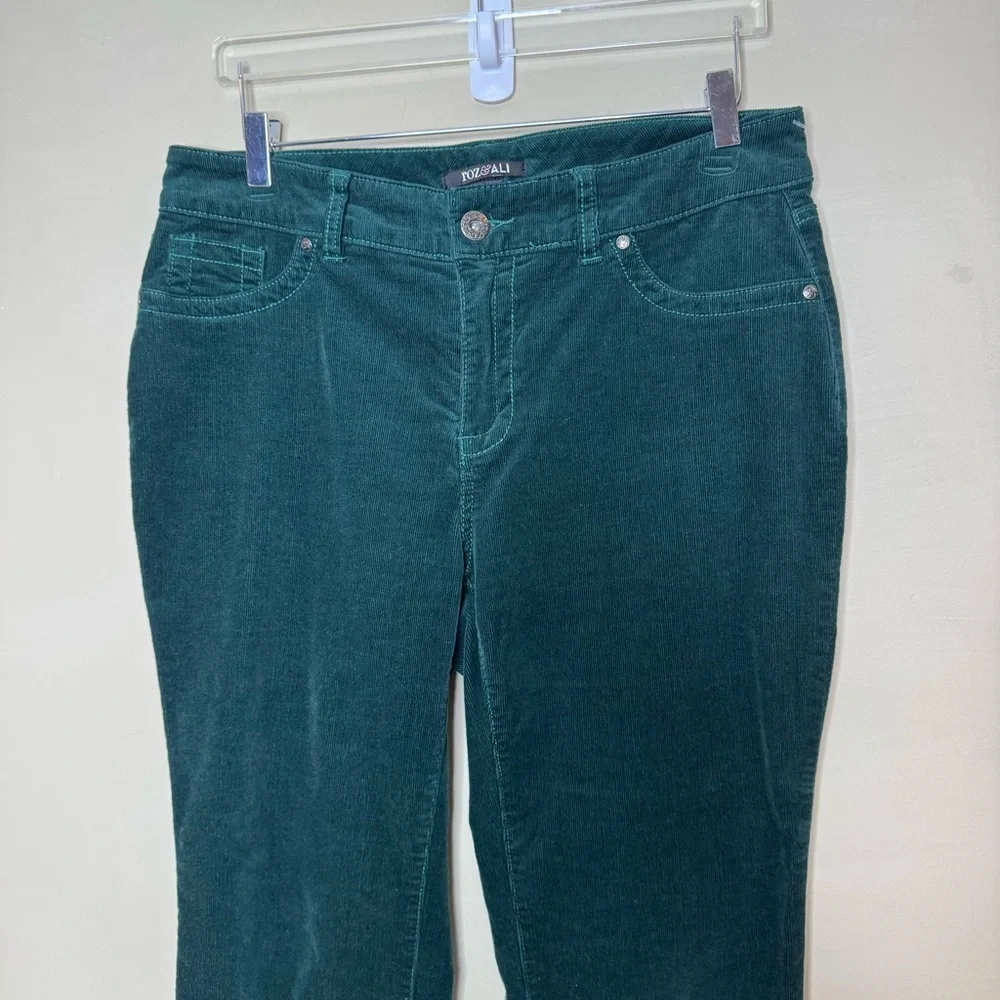 Roz and Ali Pants Green Corduroy Casual Flat Straight Leg Mid Rise size 14
